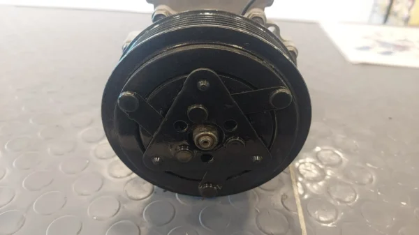 Compresor Ford Fiesta Ecoport Sanden 1447f 6v12 Re - Imagen 5