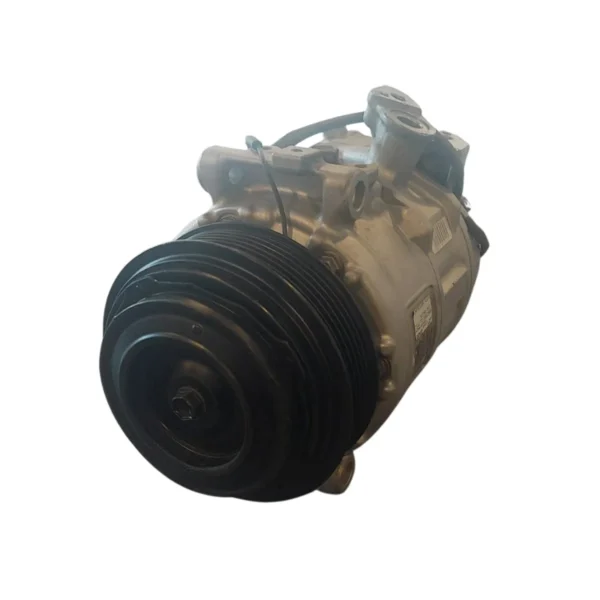 Compresor De Aire Acondicionado  M Benz Sprinter Valeo