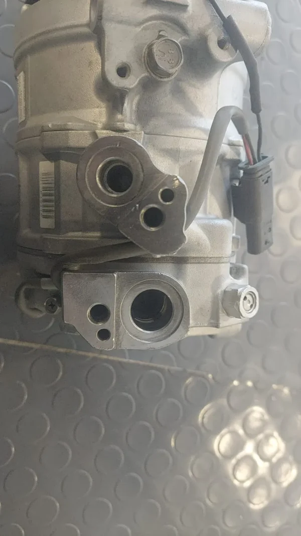 Compresor De Aire Acondicionado  M Benz Sprinter Valeo - Imagen 2