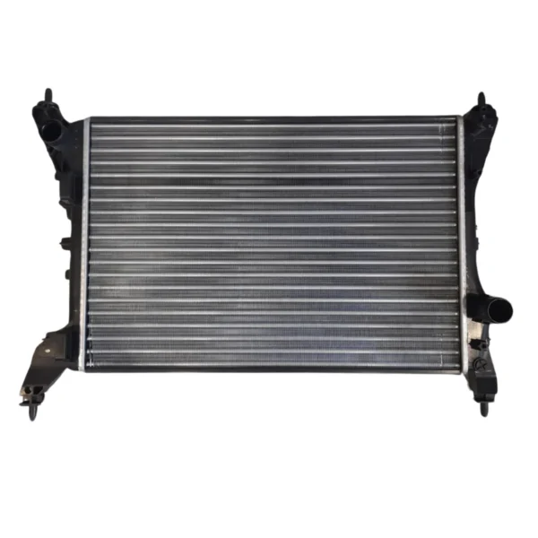 Radiador De Agua Fiat Punto Motor 1.4 Mpi 8 Valvulas